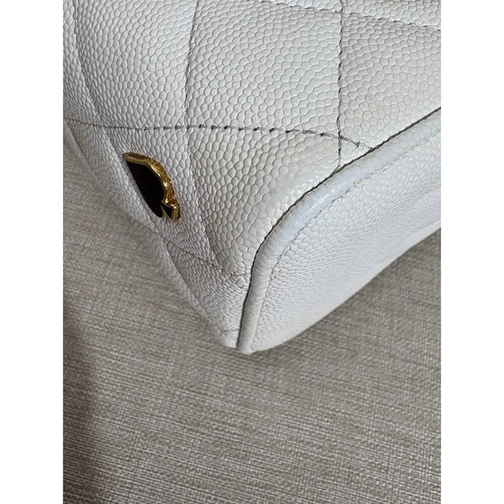 CHANEL White Caviar Vanity Case Small GHW